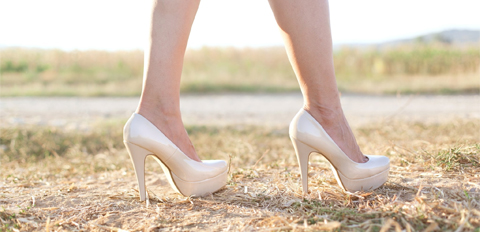 Comment Polir les Chaussures Blanches?